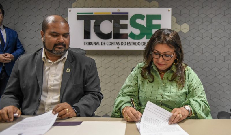 Tribunal de Contas assina termo de cooperação técnica com a UFS