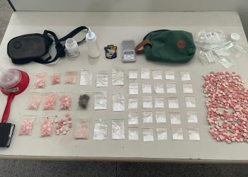 BPChoque prende suspeito e apreende drogas no bairro Santos Dumont