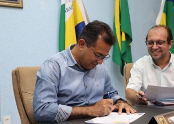 Prefeito Adailton anuncia reajuste salarial de 3,62% para professores
