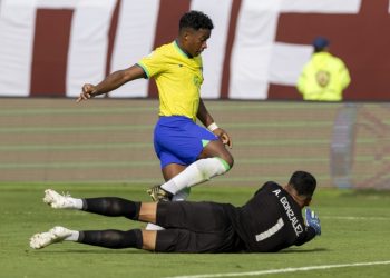 Seleção Brasileira tenta se aproximar de vaga para Olimpíada