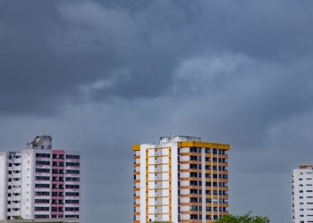 Alerta para possibilidade de chuvas intensas, ventos fortes e descargas elétricas no agreste, alto e médio sertão