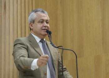 “O SUS não realiza biópsia de câncer de próstata em Sergipe”, denuncia Elber