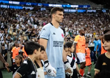 Vasco e Nova Iguaçu buscam vaga na decisão do Campeonato Carioca