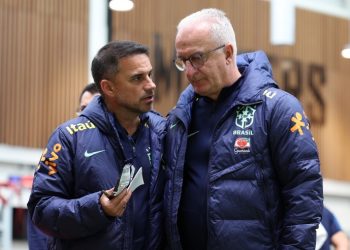 Comissão técnica viaja para observar jogadores dos clubes brasileiros