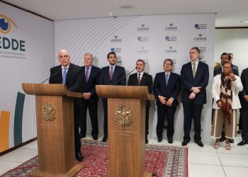 PF e AGU firmam parceria com TSE para combater fake news nas eleições