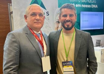 Cirurgião vascular Dr. Fellipe Menezes participa de mentoria no Espírito Santo