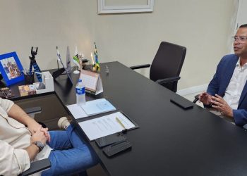 Byron estabelece diálogos com senador Alessandro Vieira em prol da população