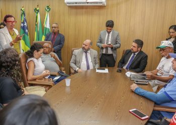 Isac diz que reajuste de 4% para servidores municipais é inaceitável e insuficiente