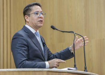 Ricardo Marques cobra finalização do edital de licitação do transporte coletivo