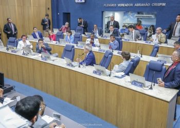 Câmara aprova projeto do Executivo que reajusta o salário dos servidores municipais em 4%