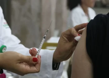 Covid-19: entenda como fica a vacinação por idade e grupo prioritário