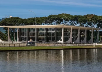 Supremo fixa 40g de maconha para diferenciar usuário de traficante