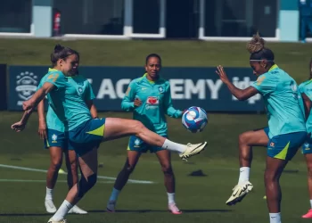 Futebol: seleção feminina entra em reta final de preparação para Paris