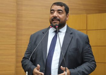 Luizão Donatrampi critica a prática de aborto