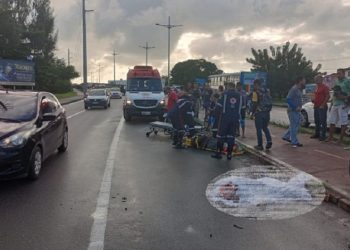 Homem de moto morre ao bater em carro no Orlando Dantas em Aracaju