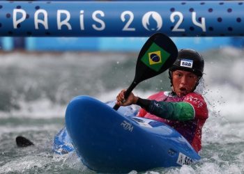 Ana Sátila e Pepê avançam às eliminatórias no Caiaque Cross em Paris 2024