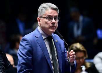 Com emenda de Alessandro, Senado aprova PEC 66/2023 que alivia contas dos municípios