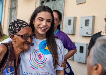 Moradores do Inácio Barbosa recebem Yandra de braços abertos e aprovam propostas