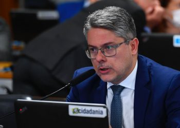 Alessandro Vieira apresenta pacote de medidas para restringir apostas no Brasil