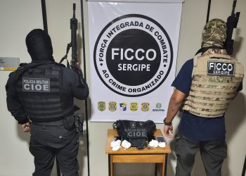 Casal é preso por tráfico de drogas em operação conjunta no bairro São Braz