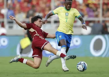 Eliminatórias: Brasil joga mal e não passa de empate com a Venezuela