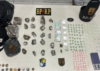 Polícia fecha ponto de tráfico de drogas no bairro América