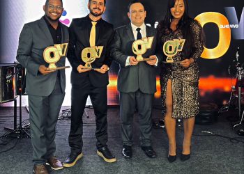 Personalidades que se destacaram em 2024 recebem o Prêmio Olho Vivo