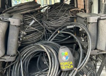 Polícia prende quatro homens por furto de fiação telefônica em Propriá