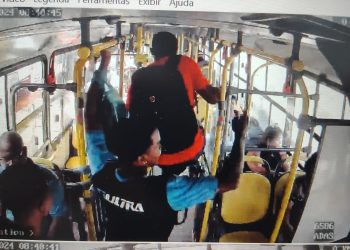 Motoristas voltam a apontar insegurança com pulos de catraca