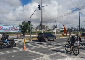 Novos semáforos na Avenida Beira-Mar entram em funcionamento com foco na segurança