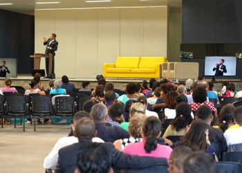 A cidade de Aracaju SE recebe evento gratuito de instrução bíblica em língua de sinais