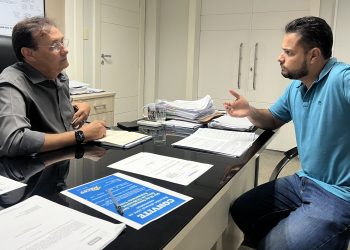 Anderson de Tuca visita Emurb e cobra andamento de obras em Aracaju