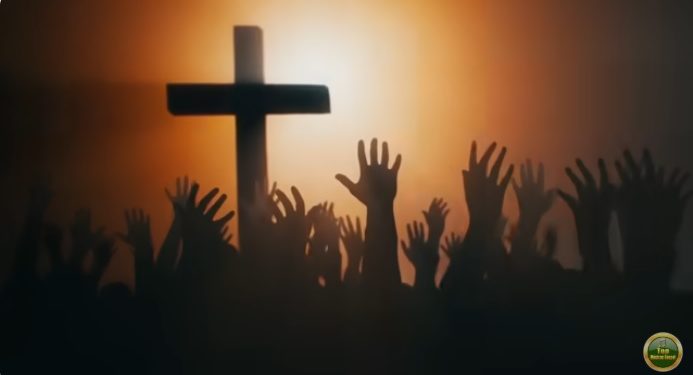 Tu, Senhor, pelo teu favor fizeste forte a minha montanha; tu encobriste o teu rosto, e fiquei perturbado.