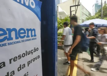 Prazo para pedir isenção da inscrição no Enem começa nesta segunda-feira, 14