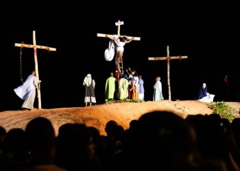 Vila da Páscoa reúne atrações culturais e religiosas durante feriadão em Aracaju