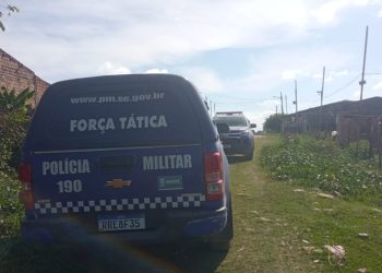 EXCLUSIVO: Mãe acorrenta filha para impedir fuga com namorado em Nossa Senhora do Socorro