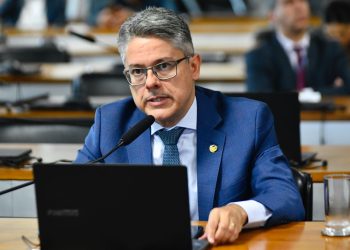 Senador Alessandro Vieira apoia criação de CPMI para investigar fraudes no INSS