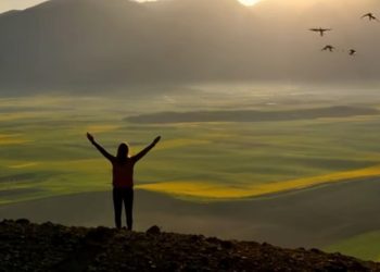 E ouvireis de guerras e de rumores de guerras; olhai, não vos assusteis, porque é mister que isso tudo aconteça, mas ainda não é o fim.