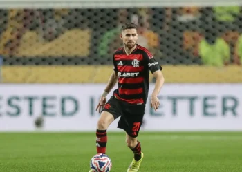 Flamengo encara Bayern por vaga nas quartas do Mundial