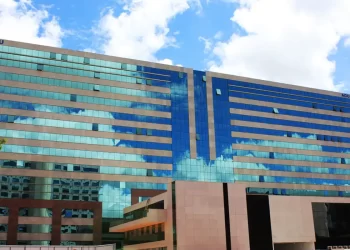 Justiça bloqueia R$ 119 milhões de investigados por fraude contra INSS