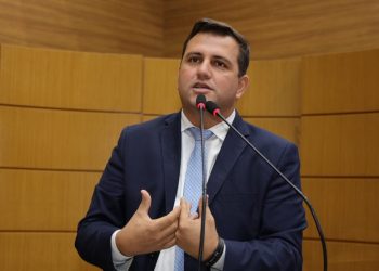 Marcos Oliveira critica crise no abastecimento de água em Sergipe e ironiza declaração de governador