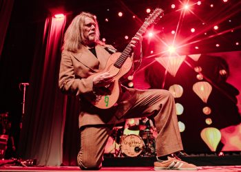 Show do ex-Engenheiros do Hawaii em Aracaju abre lote extra de mesas