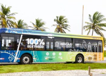 Aracaju inicia operação de ônibus 100% elétricos e lidera eletromobilidade no Nordeste