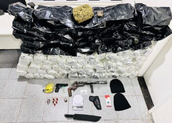 Polícia prende dupla por tráfico em Aracaju, drogas apreendidas ultrapassam R$ 1,2 milhão