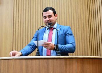 Marcel Azevedo toma posse na Câmara Municipal de Aracaju