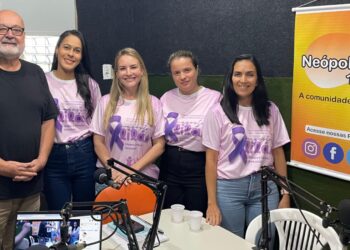 Neópolis reforça ações do Agosto Lilás em entrevista ao vivo na rádio local