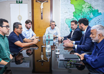 Governador cobra melhorias no abastecimento de água em reunião com novo CEO da Iguá