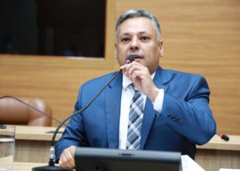 Ibraim de Valmir cobra providências sobre serviços da Iguá Saneamento em Sergipe