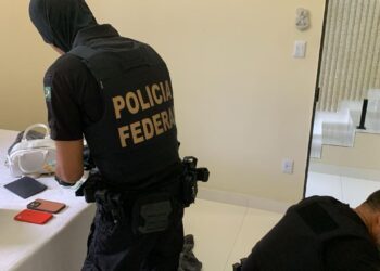 PF cumpre mandados em operação contra tráfico e lavagem de dinheiro em SE e SP