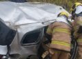 Bombeiros resgatam vítimas de capotamento na BR-101, em Sergipe